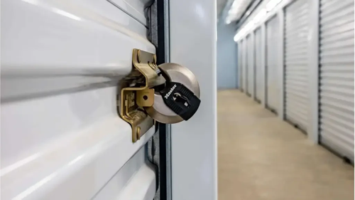 Storage unit lock
