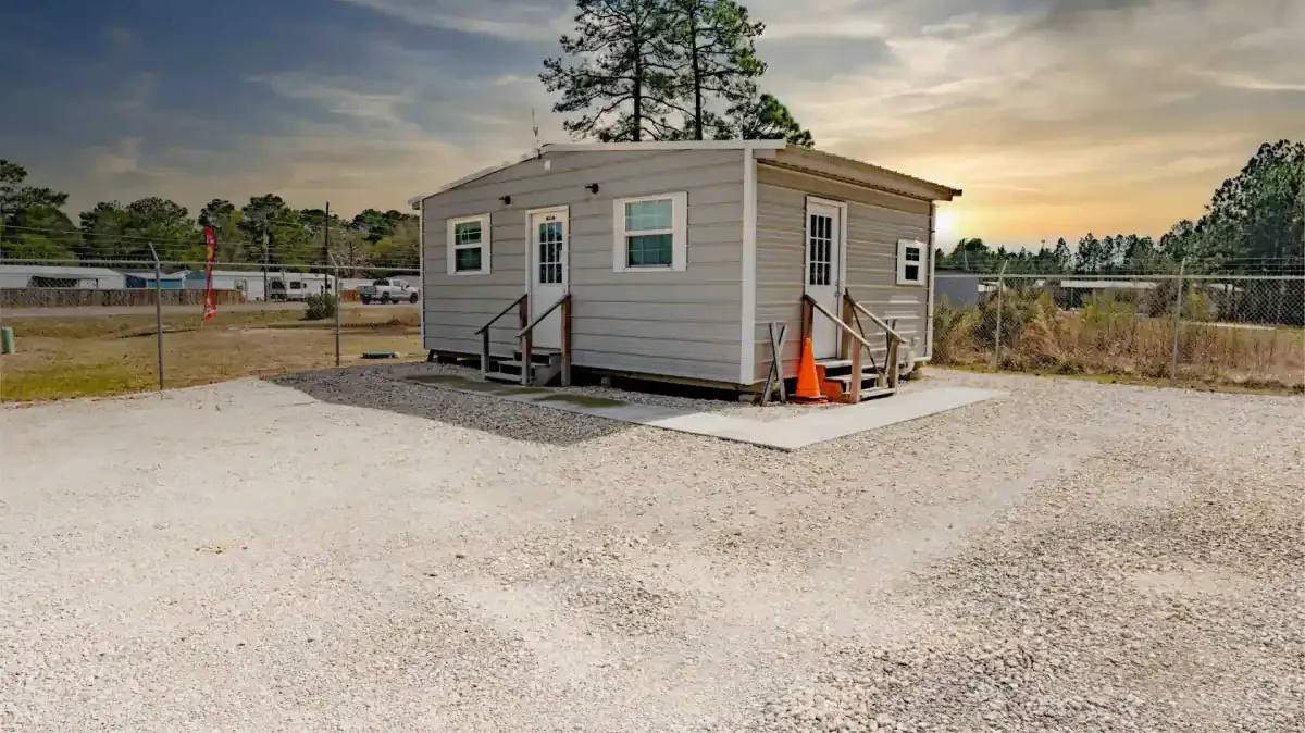 Exterior of office at Kountze, TX self storage facility.
