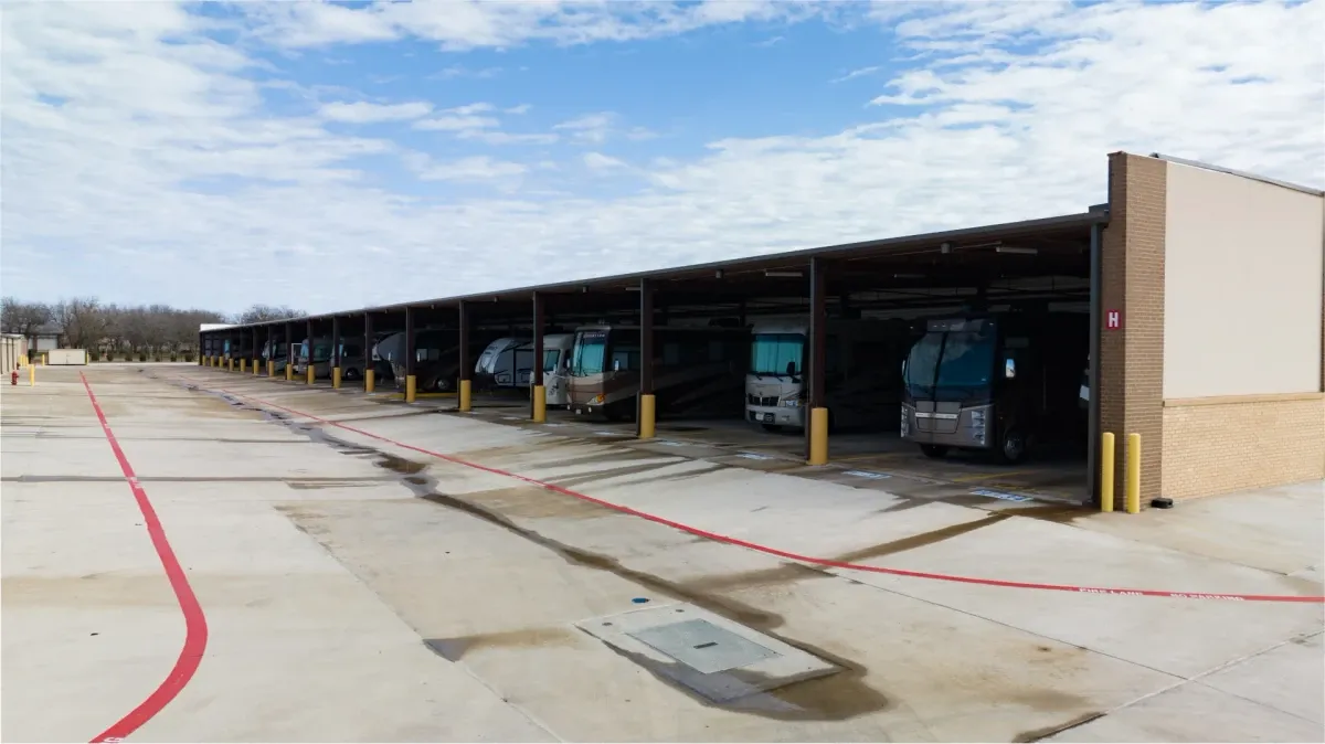 Covered parking at Midlothian, TX self storage facility.
