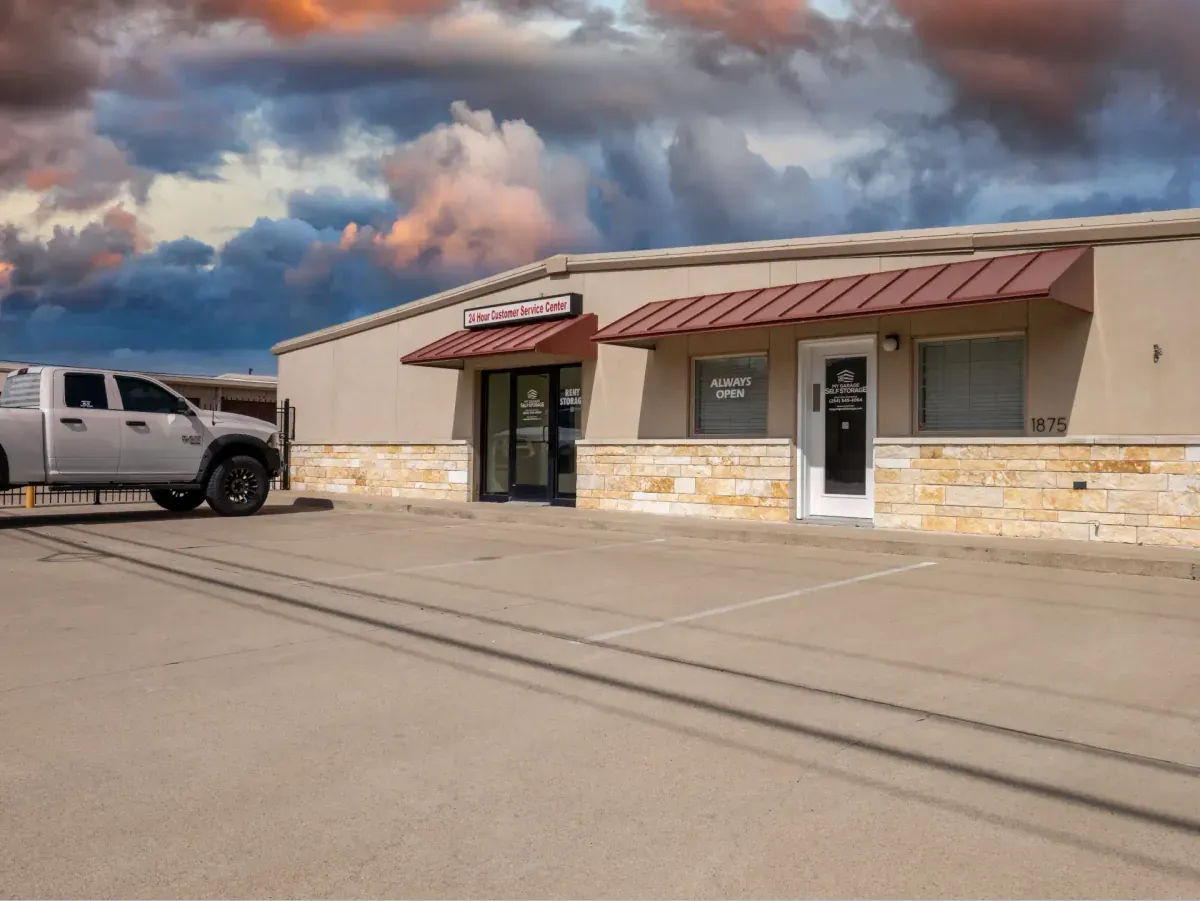 Exterior of office at Morgans Point Resort, TX self storage facility.